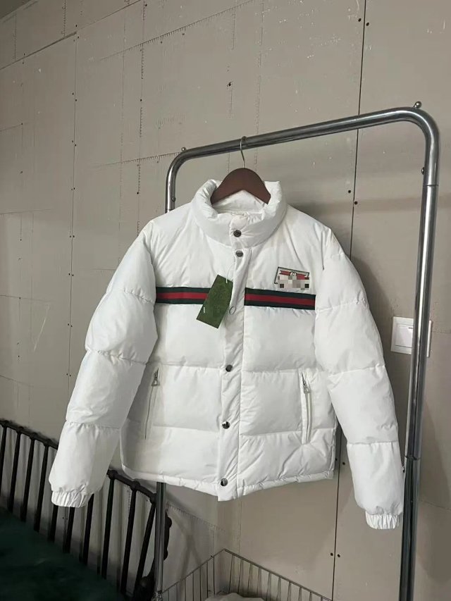 Gucci Puffer Jacket: seller detail photo 5
