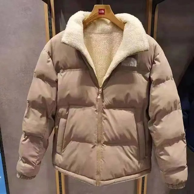 The North Face Puffer Jacket: seller detail photo 14
