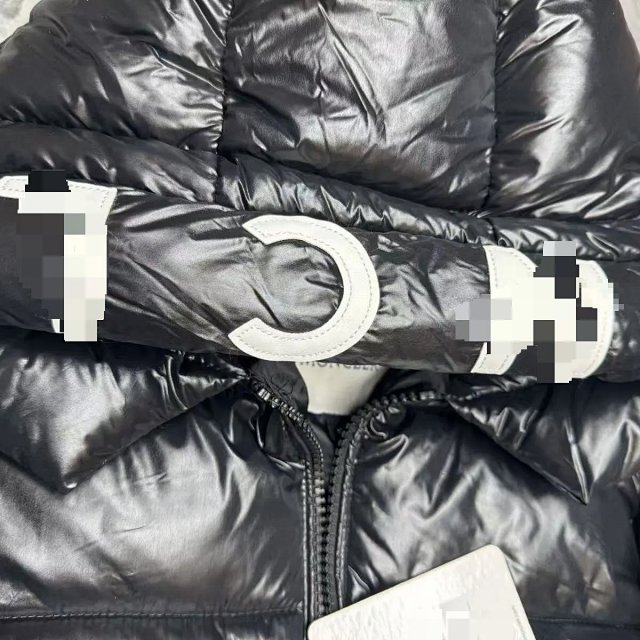 Moncler Puffer Jacket: seller detail photo 8