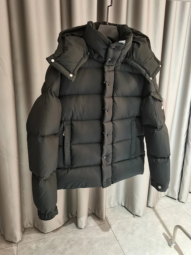 Moncler Puffer Jacket: seller detail photo 3