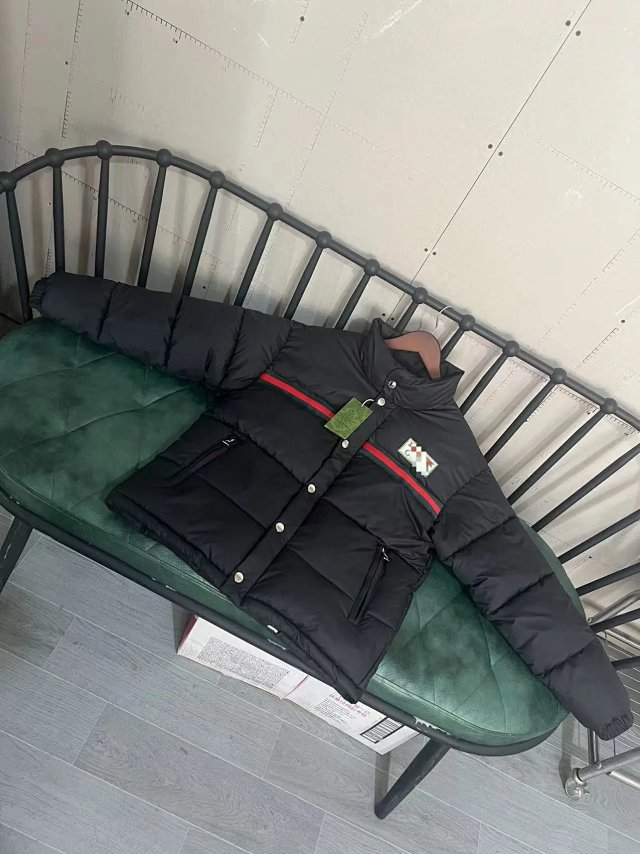 Gucci Puffer Jacket: seller detail photo 2