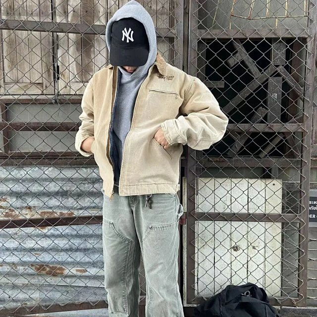 Carhartt Jacket: seller detail photo 3
