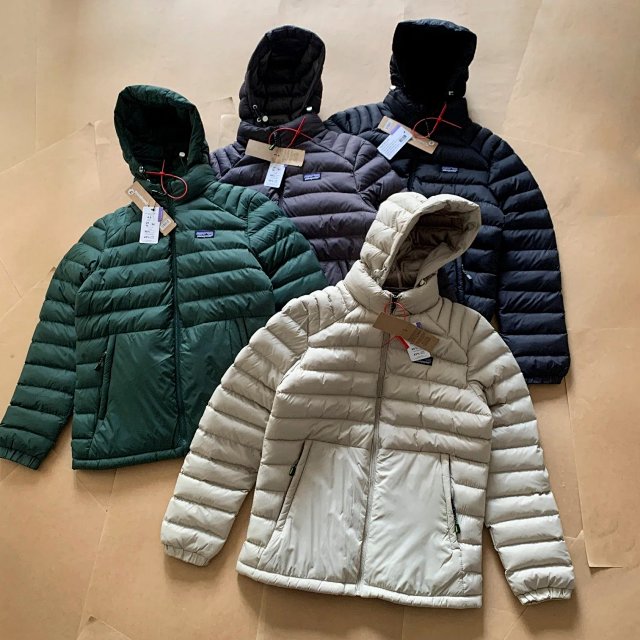 Patagonia Puffer Jacket: seller detail photo 2