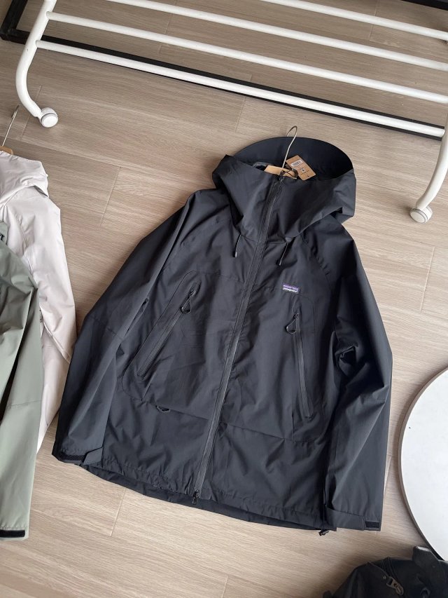 Patagonia Jacket: seller detail photo 8
