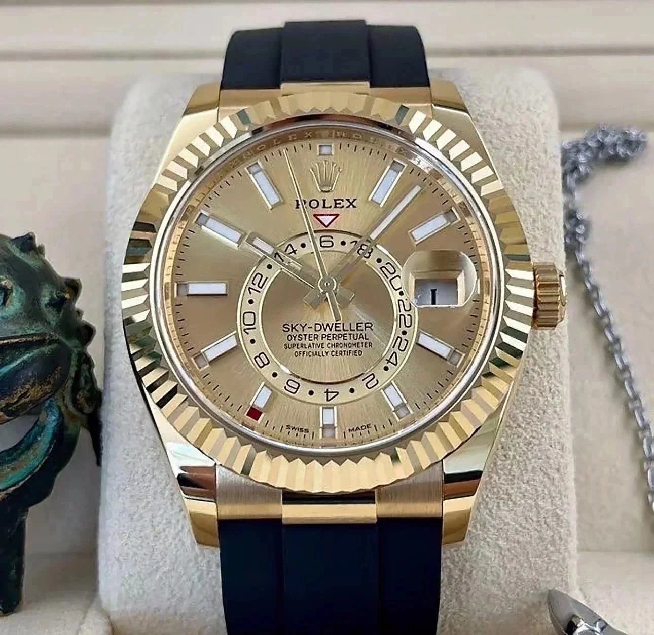 Rolex Watches Submariner Date — 28