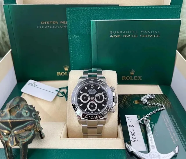 Rolex Watches Submariner Date product detail image 6