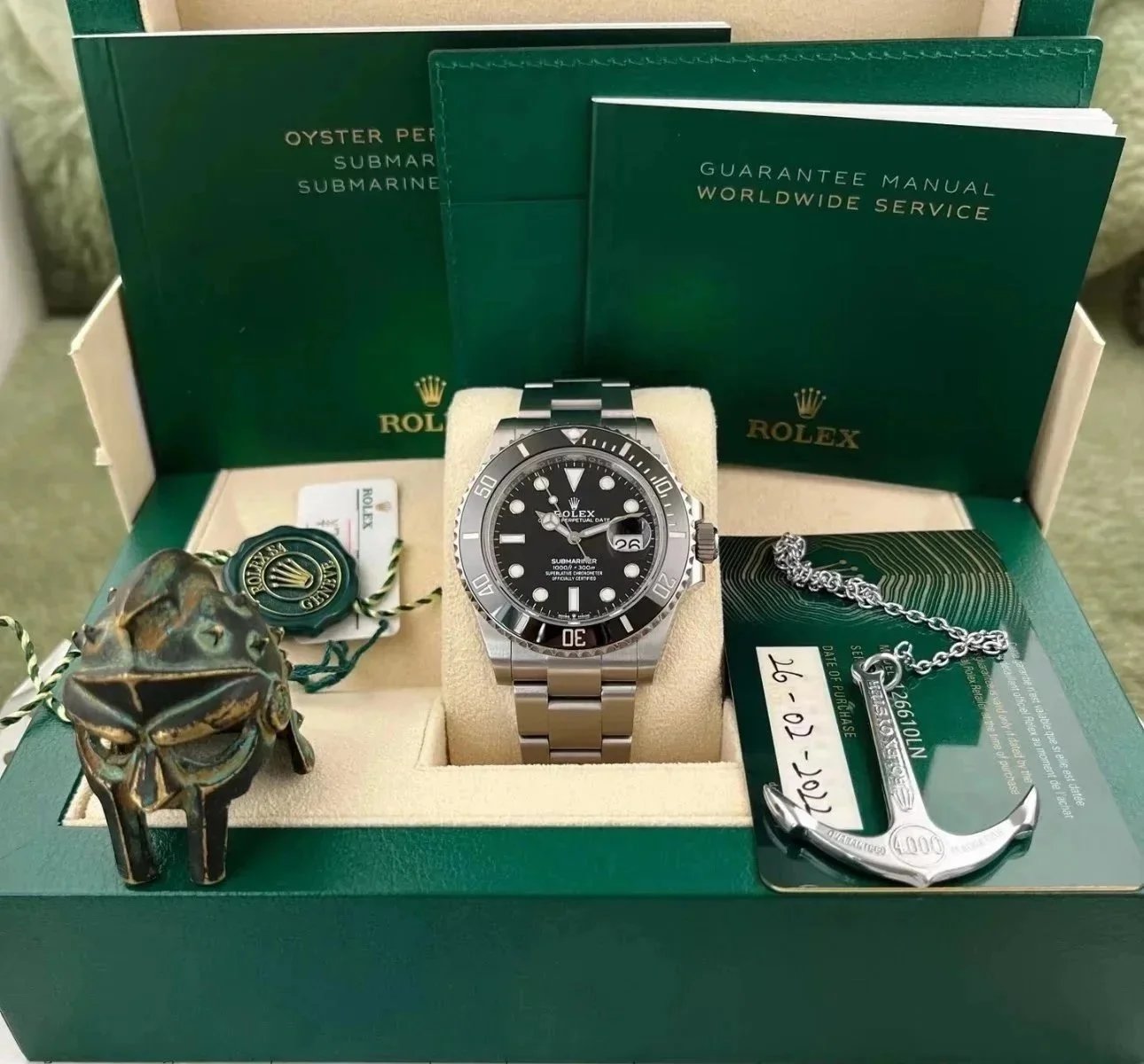 Rolex Watches Submariner Date image 6