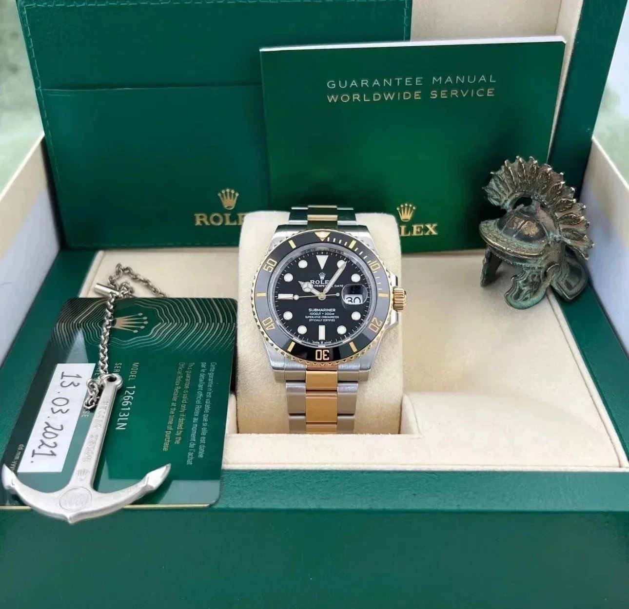 Rolex Watches Submariner Date image 8