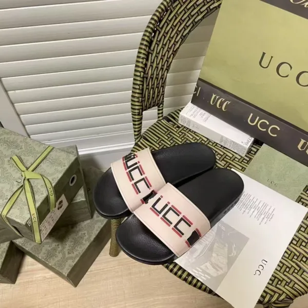 Gucci UGG Slide Sandals Beige and Black Slippers - 5