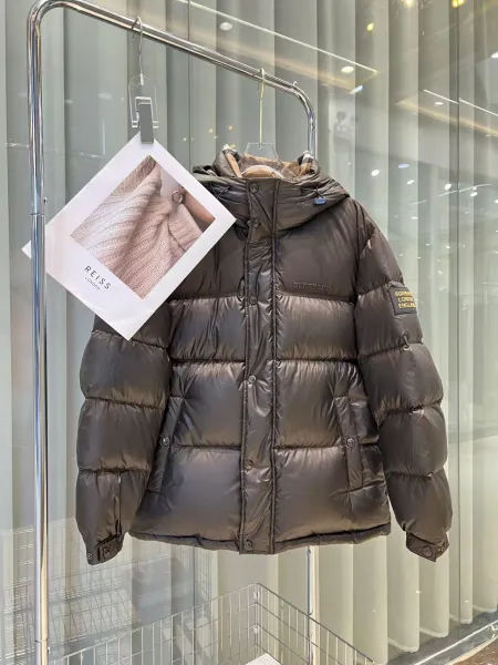 Burberry London England Down Jacket Black - 16