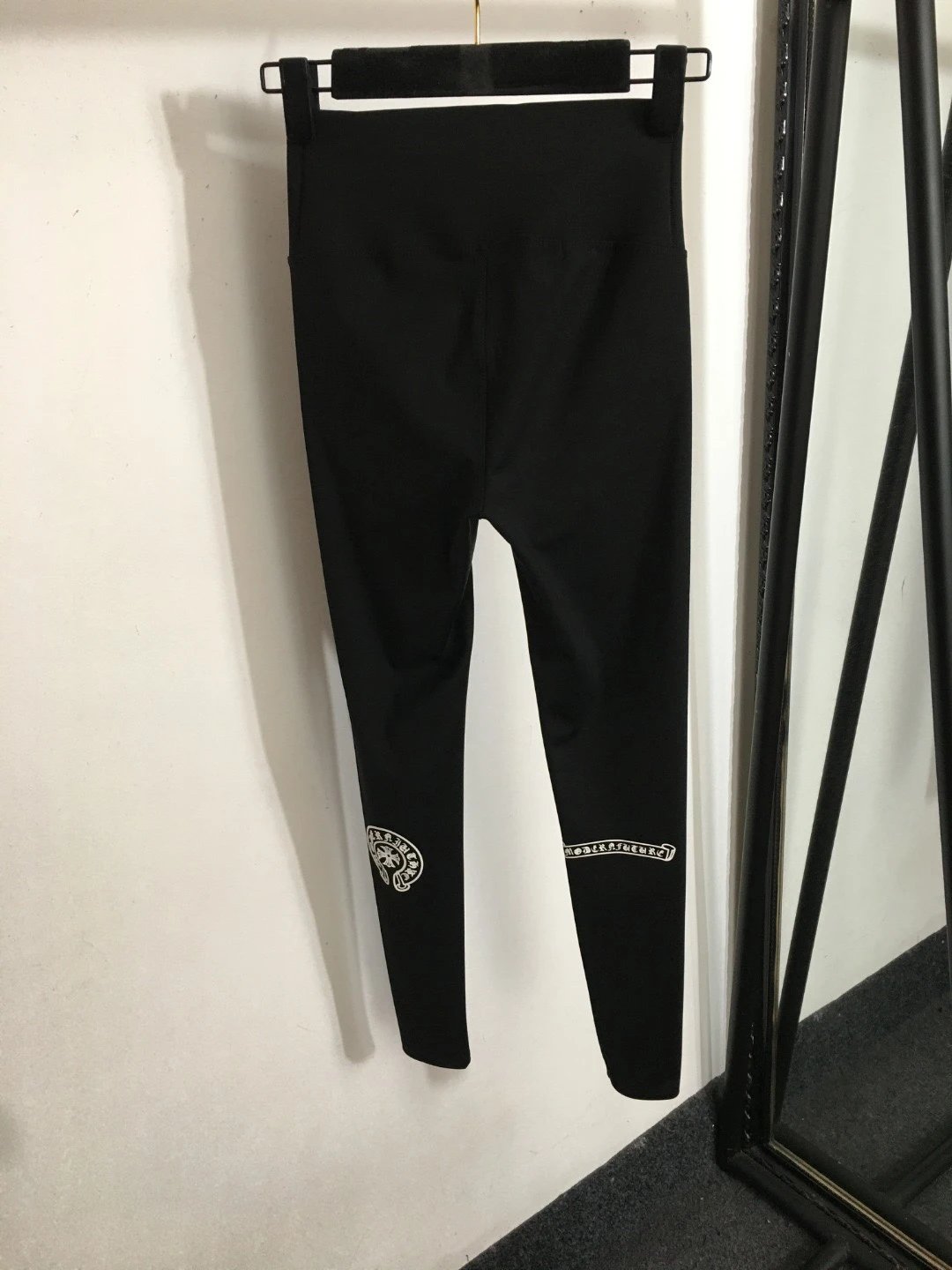 Moncler Black Logo Print Leggings