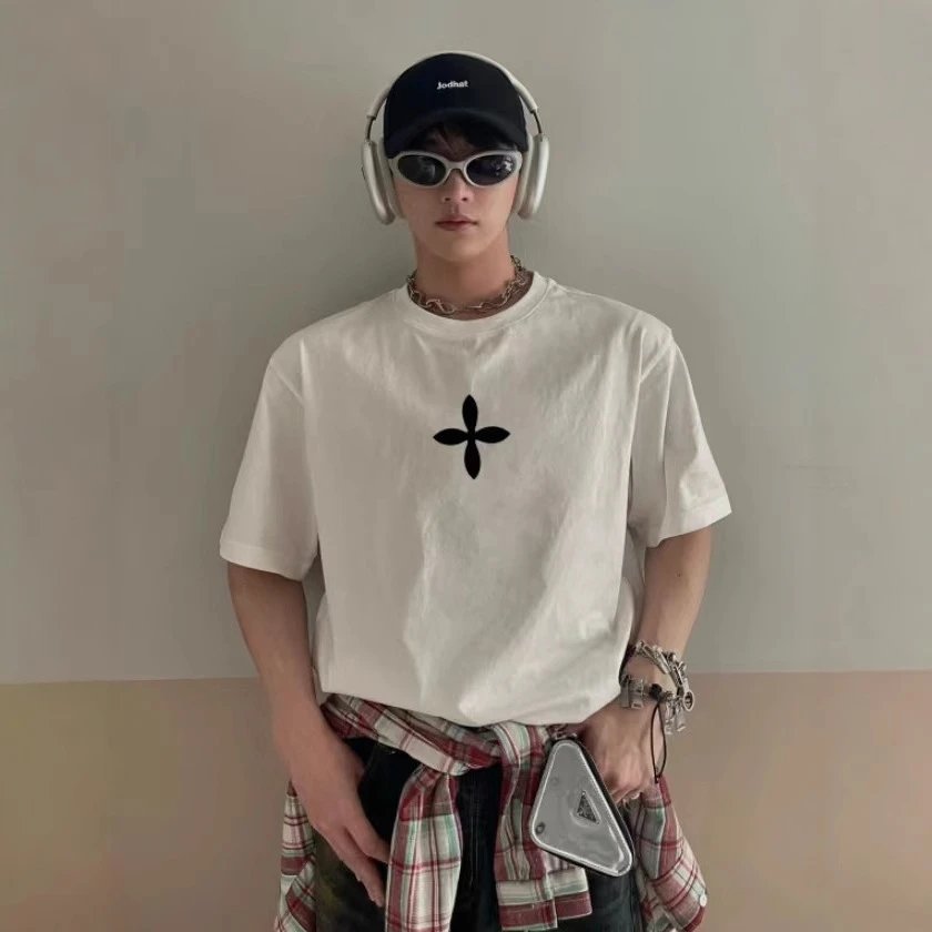 Unbranded T-Shirt White Casual Graphic Tee