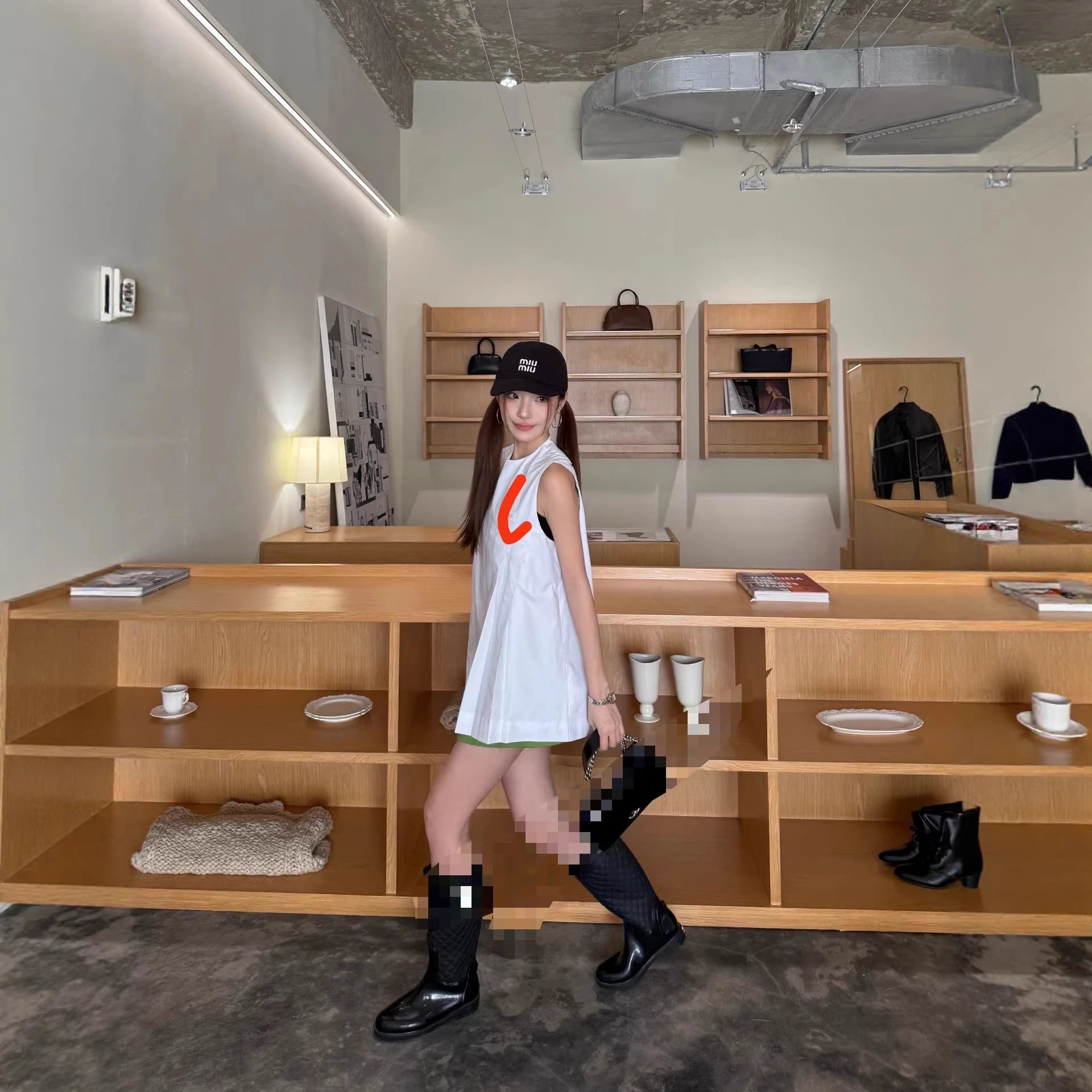 Miu Miu Cap Black Fashion Headwear