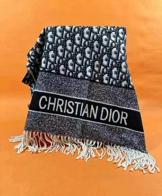 Burberry Scarves Fringed plaid scarf product detail image 3