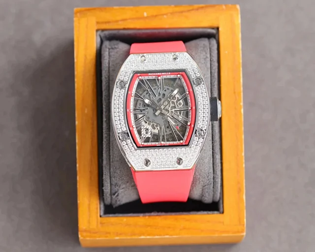 Richard Mille Watches Tonneau Skeleton-Dial Rubber Strap Watch product detail image 8