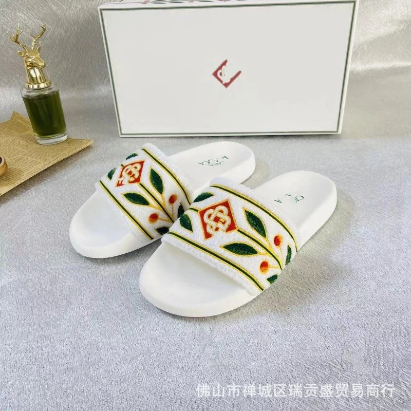 C&A Slippers Embroidered slide image 4