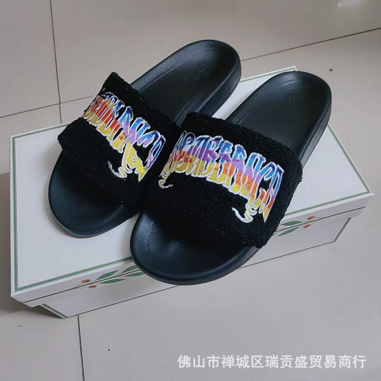 C&A Slippers Embroidered slide — Black 2