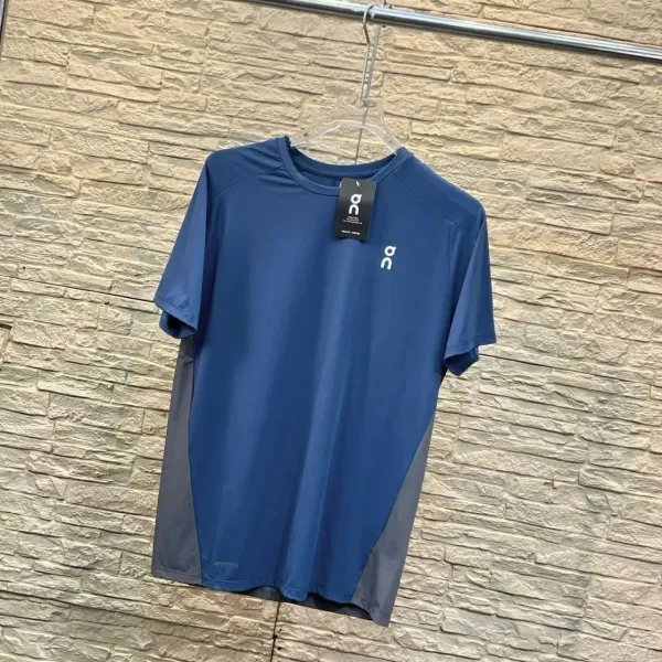 On Running Performance T-Shirt Blue Activewear - 18