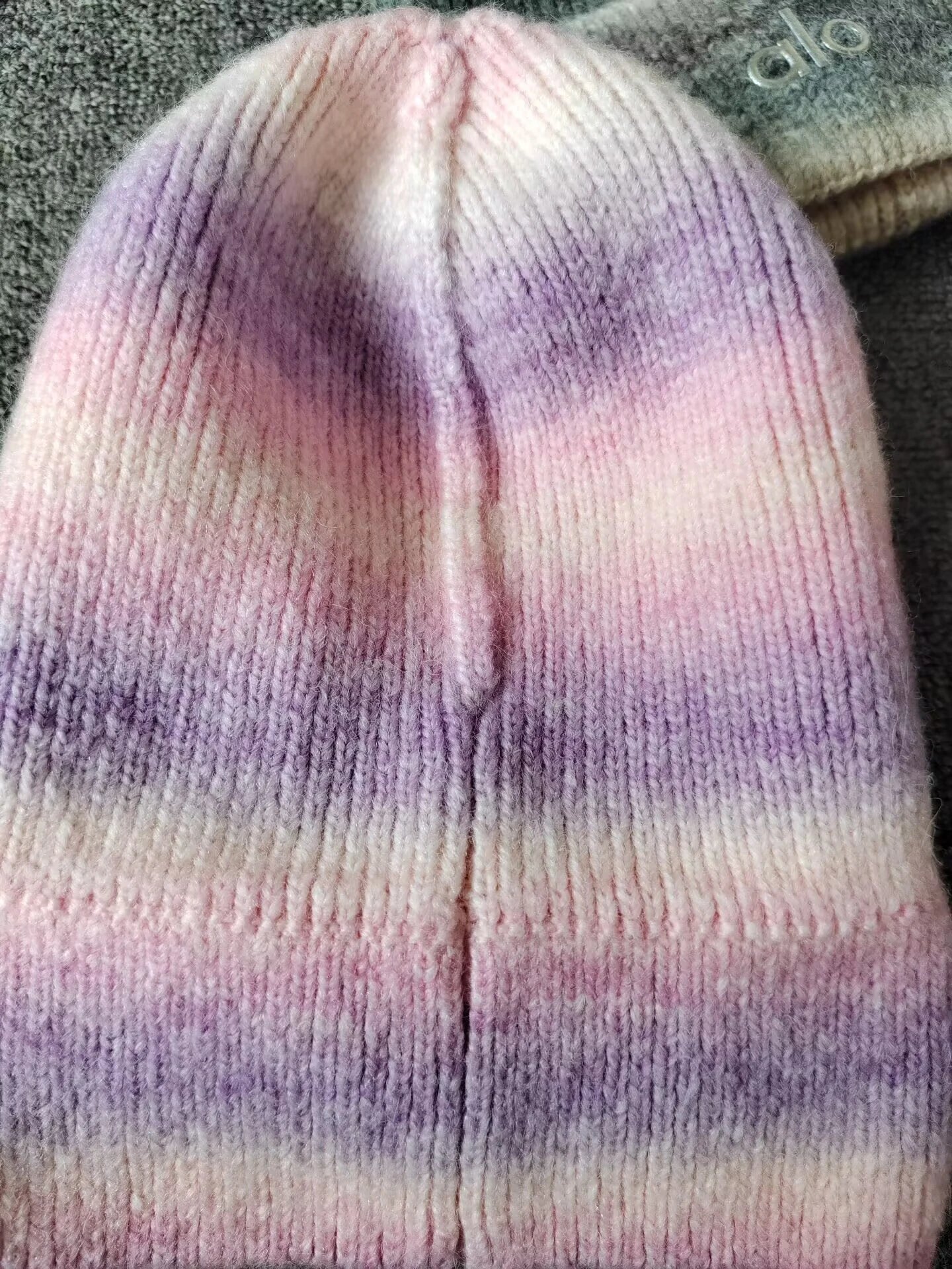 Alo Yoga Tie-Dye Beanie Pink Purple Multicolor - 13