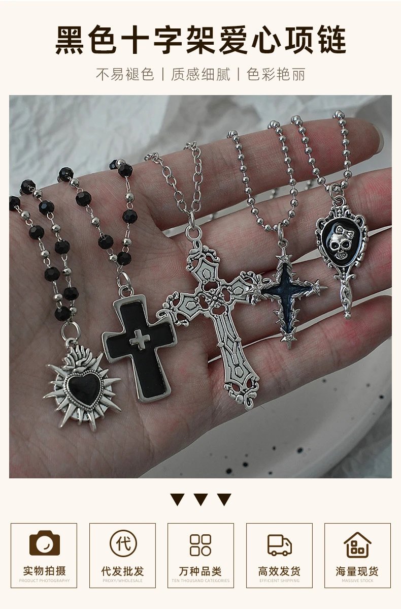 Saint Tears Skull Hand Mirror Pendant Necklace Silver - 2