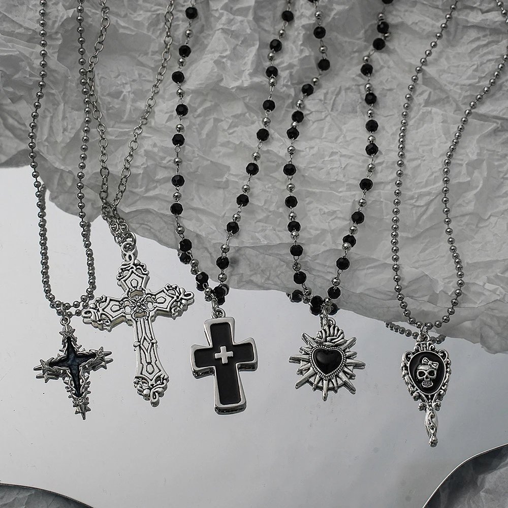 Unbranded Jewelry Gothic Cross and Heart Pendant Necklace image 2