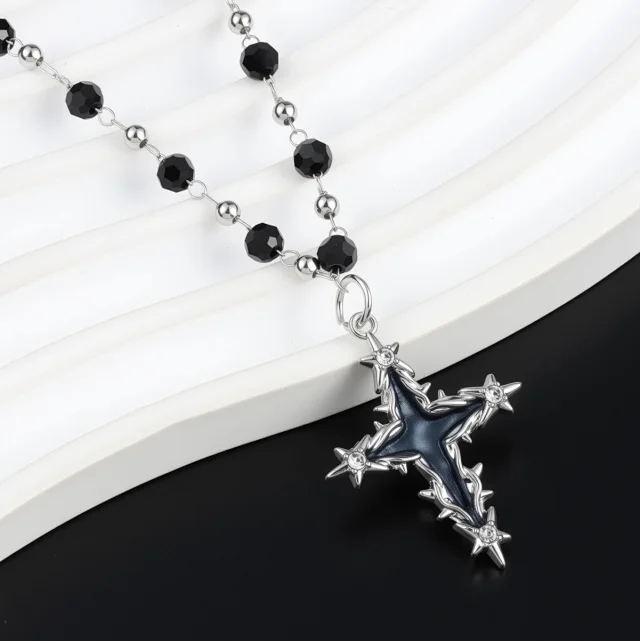 Unbranded Jewelry Gothic Cross and Heart Pendant Necklace product detail image 10