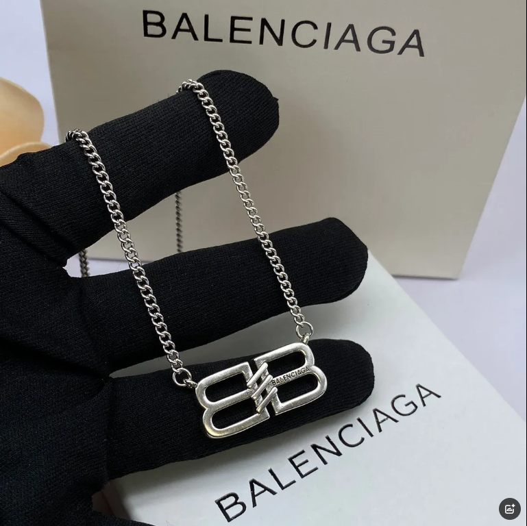 Balenciaga B22 Neckl
