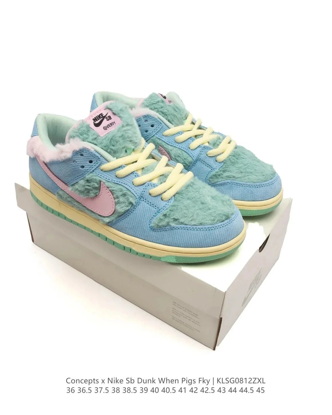 Nike SB Concepts x Nike SB Dunk Low When Pigs Fly Pastel Blue Furry Sneakers Skateboard Shoes