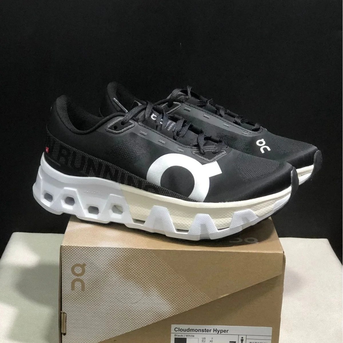 On Cloudmonster Hyper Sneakers