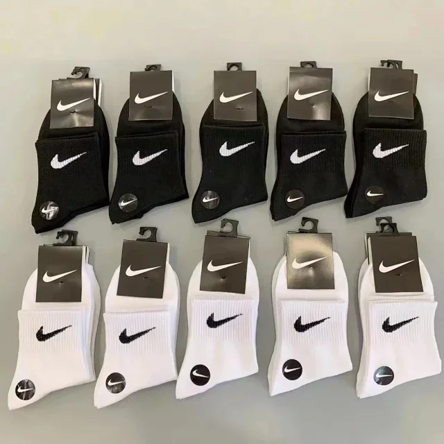 Nike Socks Ribbed Crew product detail image 1