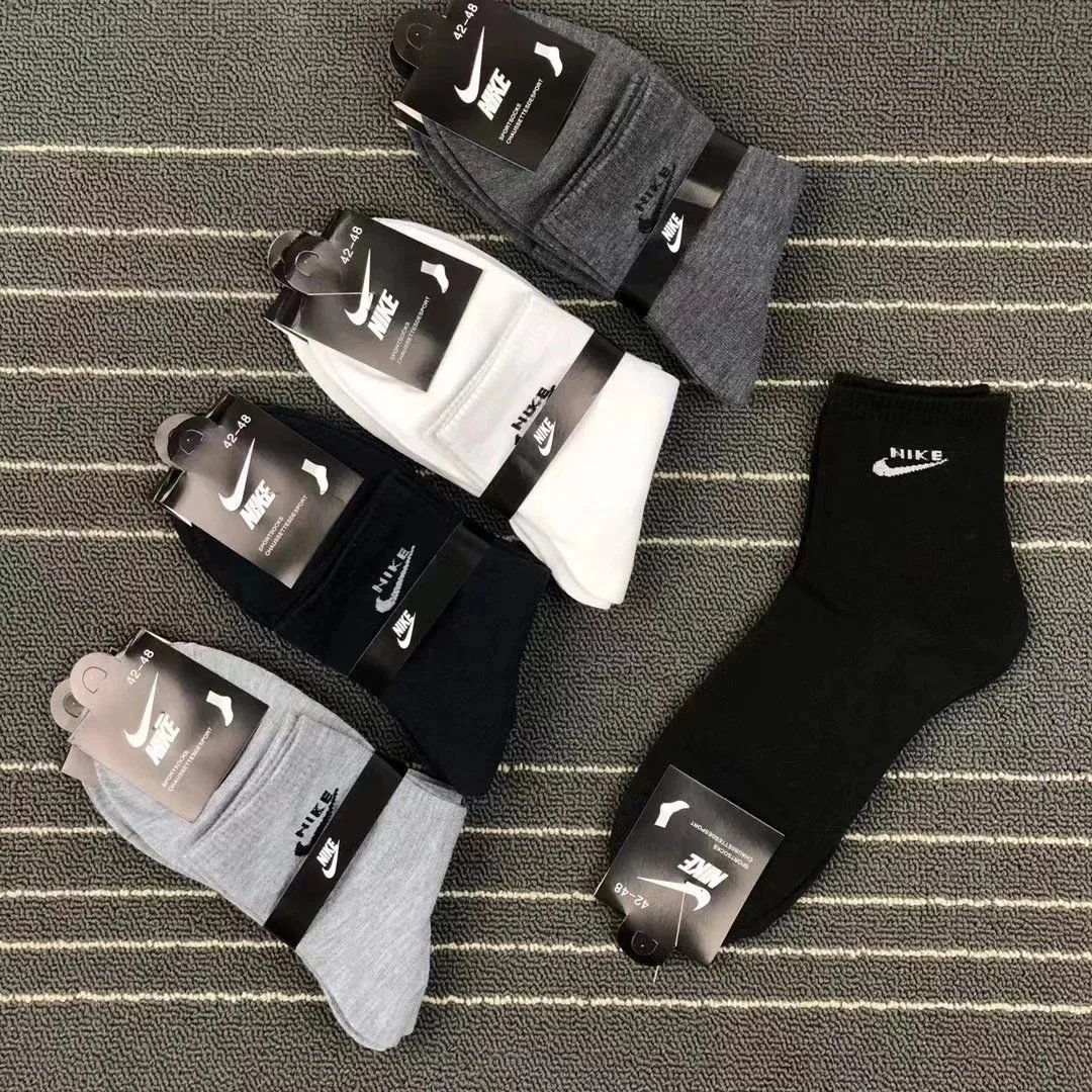 Nike Socks Ribbed Crew image 2