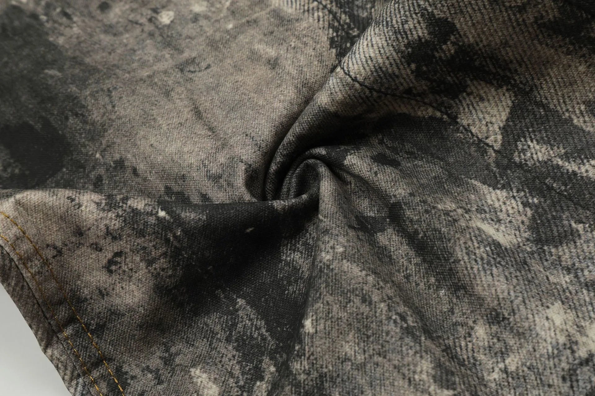 Maison Margiela Artisanal Distressed Washed Denim Jeans - 28