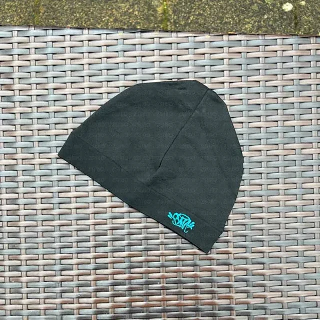 Unbranded Hats Embroidered beanie product detail image 2