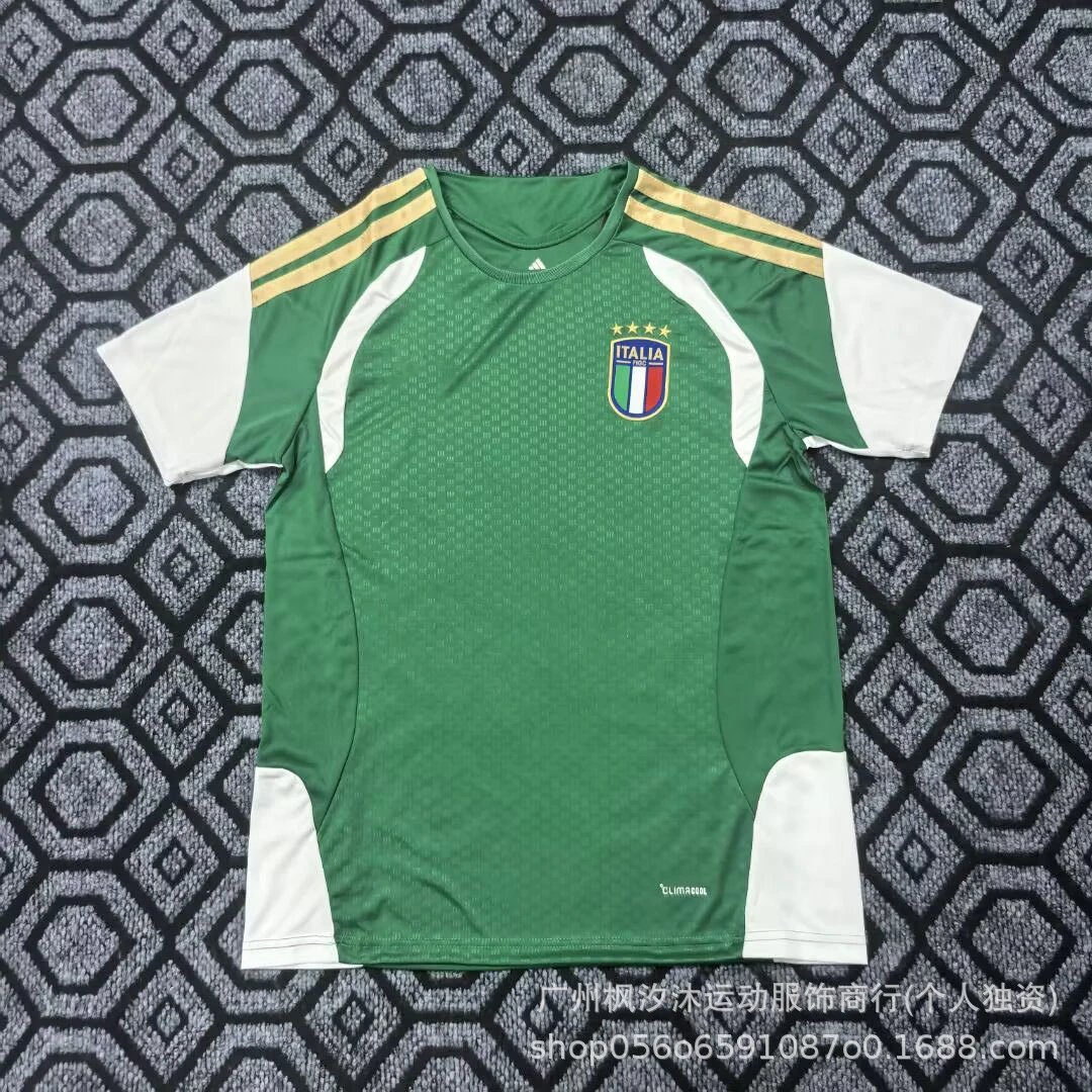Italian training uniform