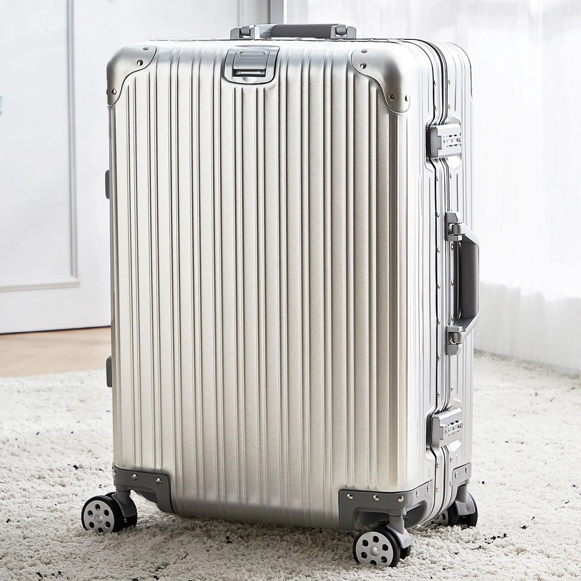 Rimowa Suitcase (all colors & sizes)