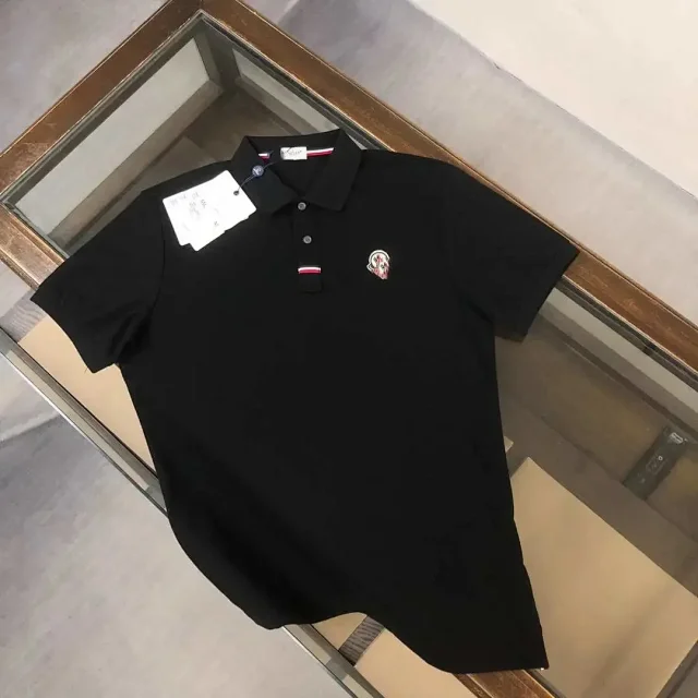 Moncler T-Shirts Short-Sleeve Polo Shirt with Contrast Trim and Logo Patches product detail image 15