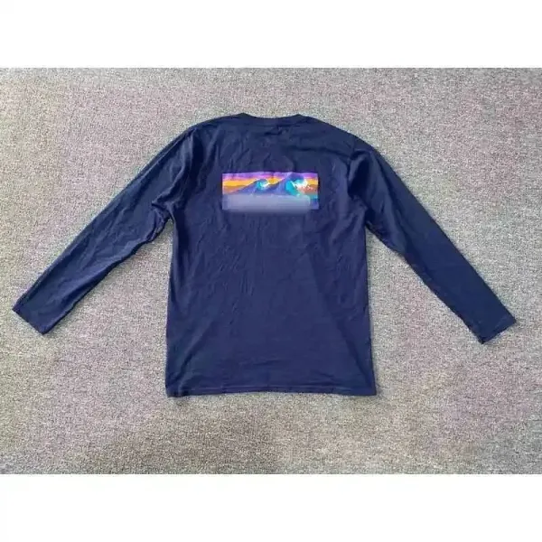 Design Long Sleeve T-Shirt Navy with Abstract Wave Print - 1