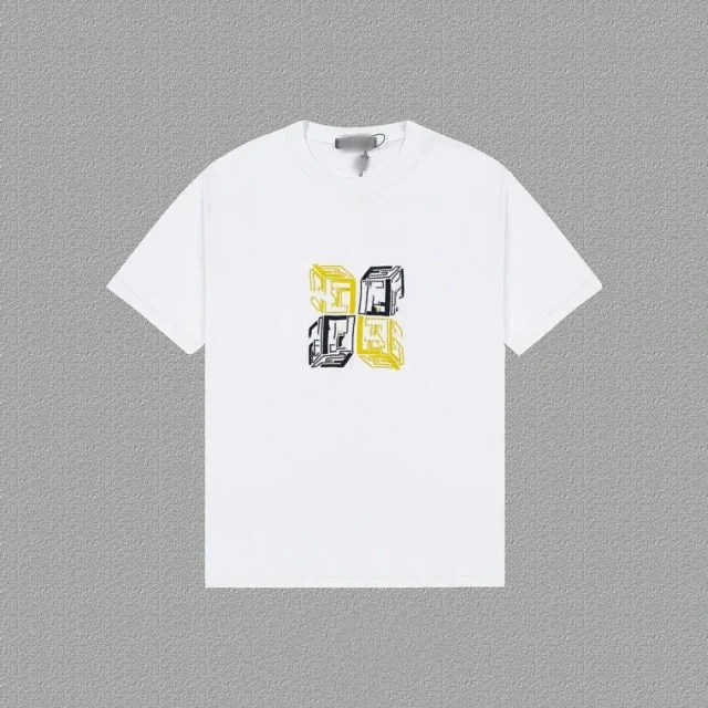 Fendi T-Shirts Short-Sleeve Graphic T-Shirt product detail image 4