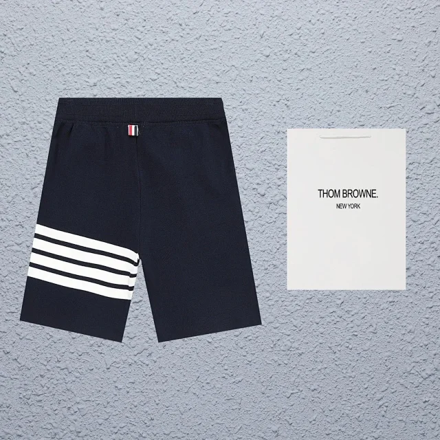 Thom Browne Shorts Four-Bar Drawstring product detail image 10