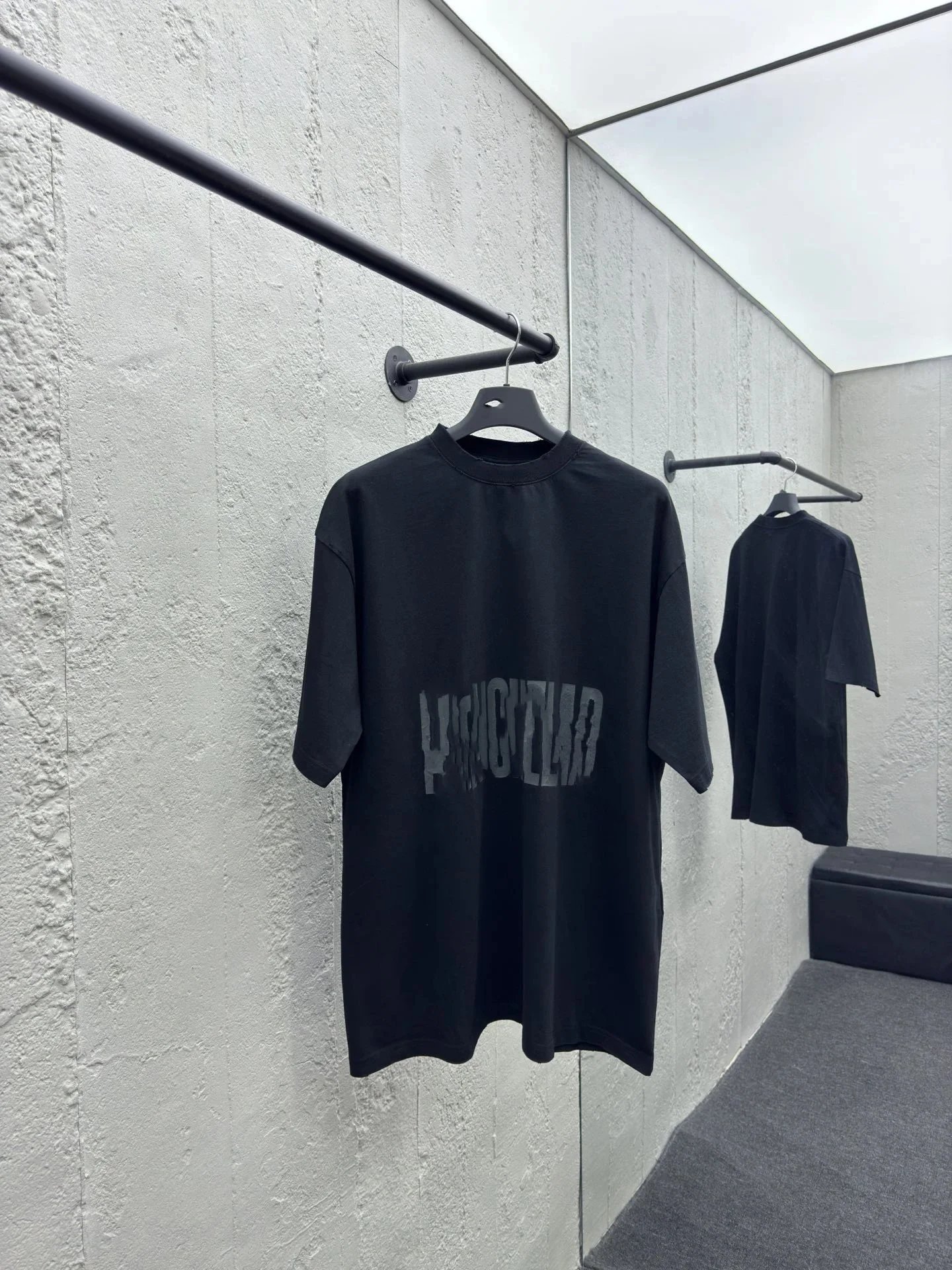Balenciaga T-Shirts Oversized Graphic T-Shirt — 05