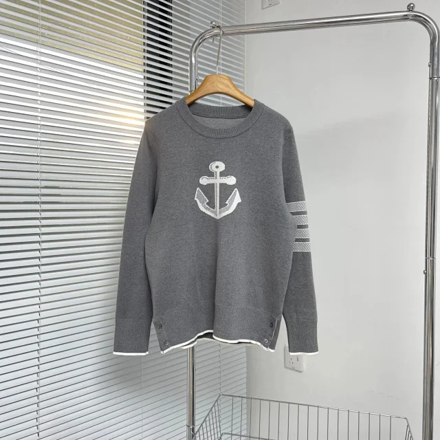 Thom Browne Knitwear Crewneck knit sweater product detail image 1