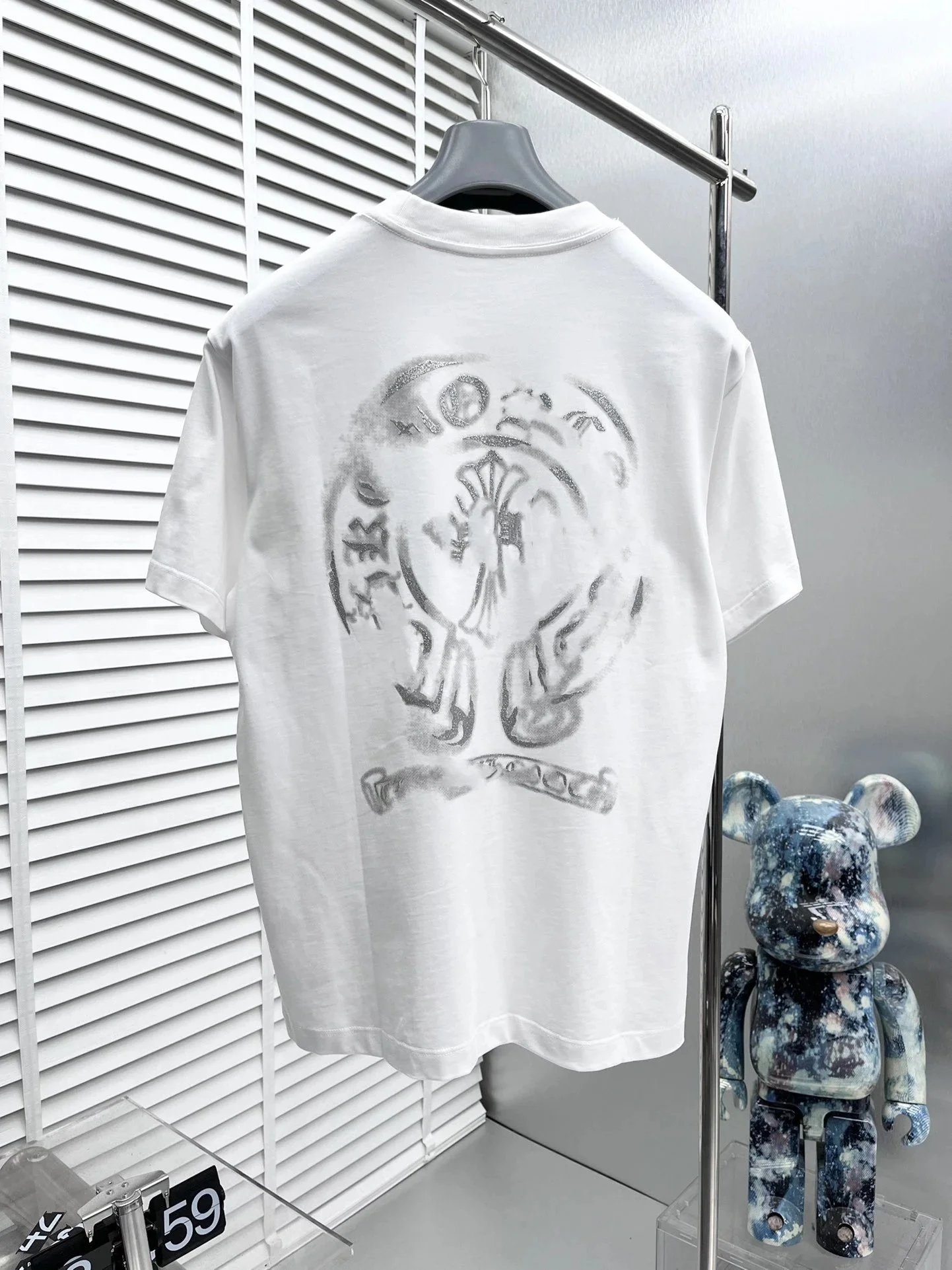 Design Distressed Embroidered Pink T-Shirt - 2
