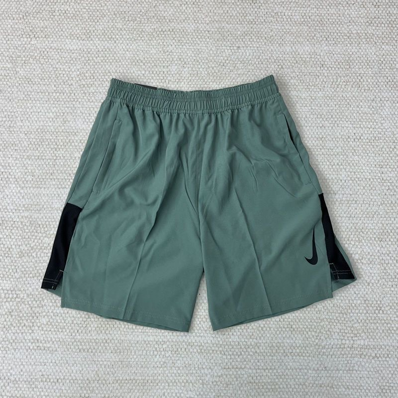 Nike Military Green & Black Color-Block Quick-Drying Training Shorts - rep szorty