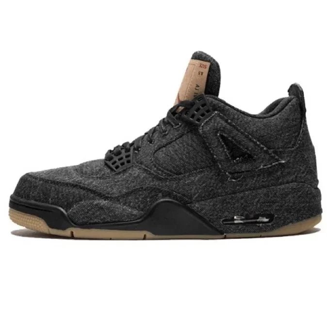 A4 Levi's Black