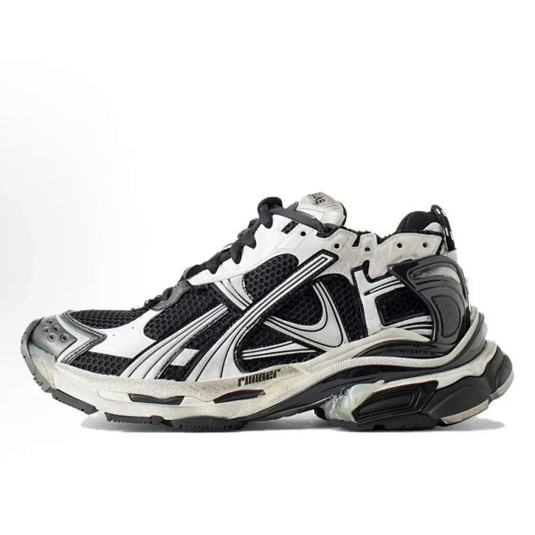 Balenciaga Runner Series Trendy Sneakers