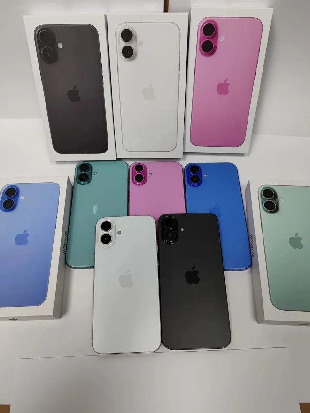 Apple Dual-Camera Smartphone product detail image 3
