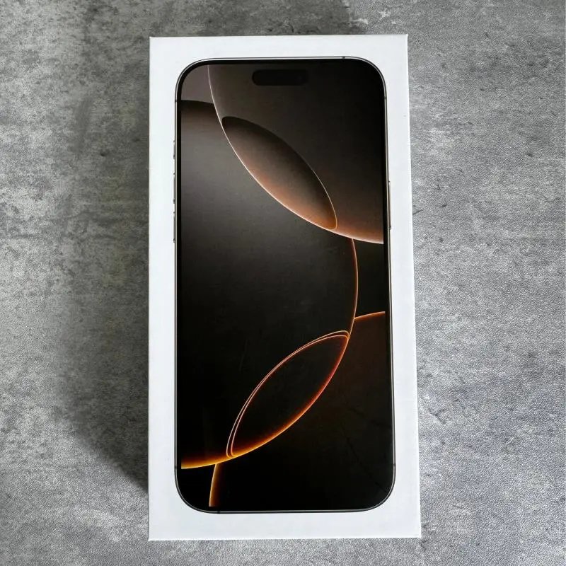 Apple Dual-Camera Smartphone — iPhone 16 Pro Max Desert gold