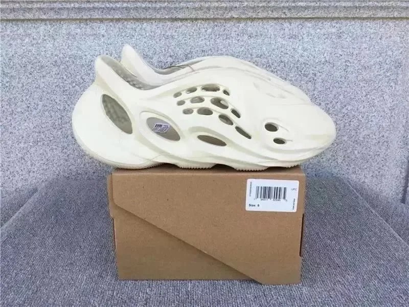 Adidas Adidas Yeezy Boost 350 V2 Cream White Sneakers White