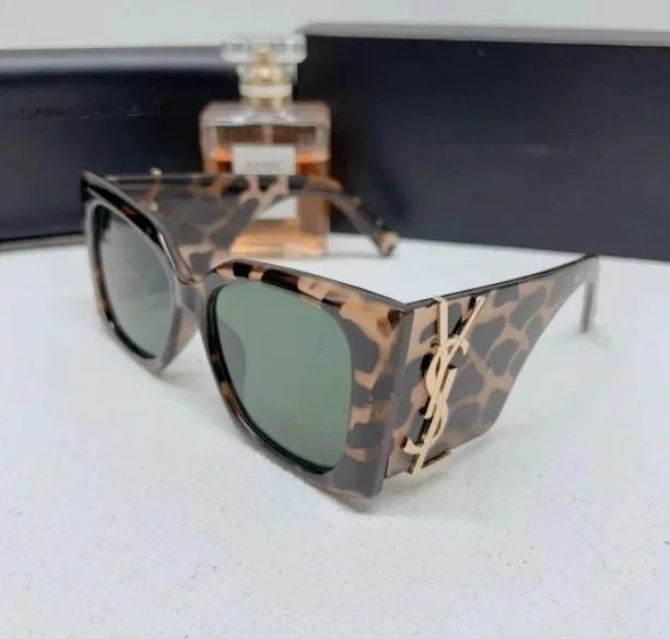 Yves Saint Laurent Leopard Print Sunglasses Brown