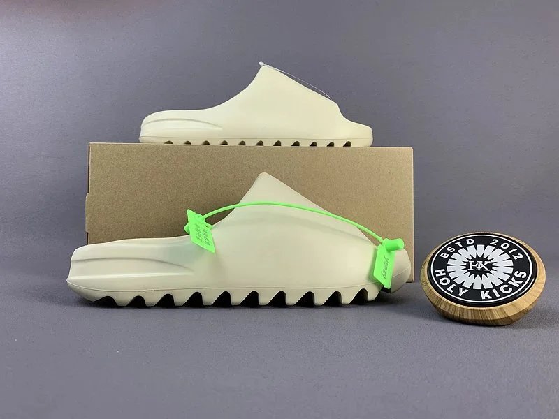 Louis Vuitton Lifestyle Sneakers Collection — Multiple Styles product photo 4